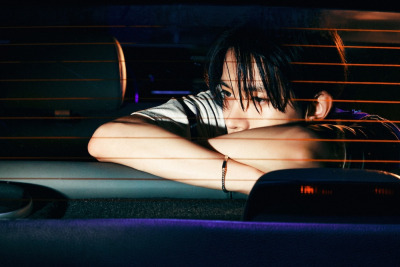 ENHYPEN 5th Mini Album『ORANGE BLOOD』、「KSANA」コンセプトフォト （P）&（C） BELIFT LAB Inc.
