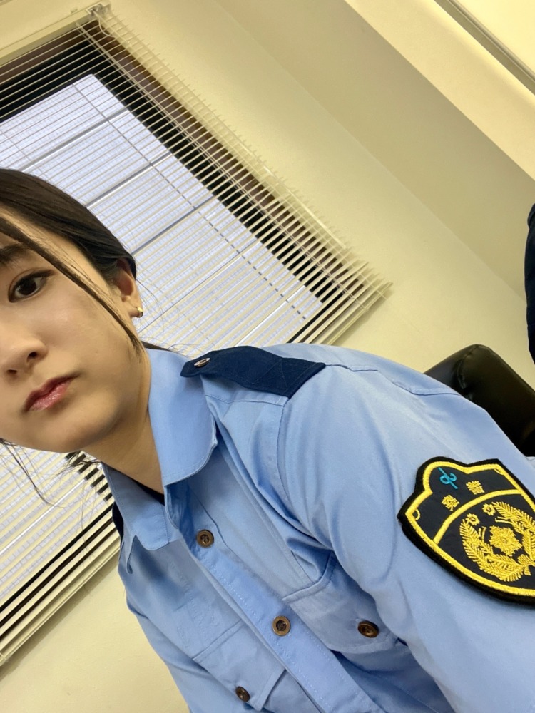 これはチャーハン大捜査線の偽制服……