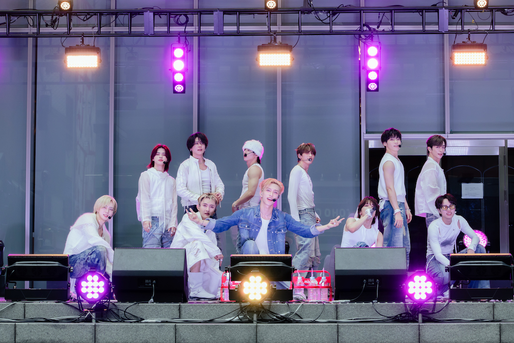 『INI 3RD ALBUM“THE ORIGIN”発売記念シークレットライブ』より (C)LAPONE ENTERTAINMENT