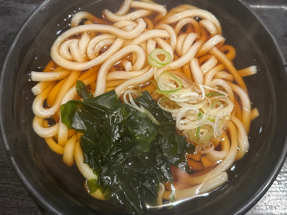 ExWHYZ・mikina