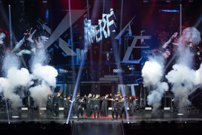 『2025 INI 3RD ARENA LIVE TOUR [XQUARE] 』より （C）LAPONE ENTERTAINMENT
