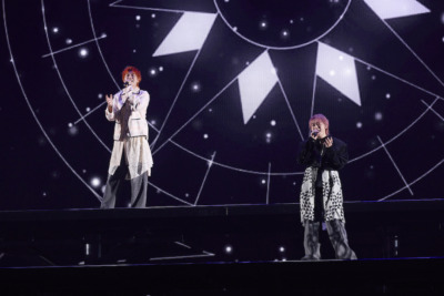 超特急アリーナツアー『BULLET TRAIN ARENA TOUR 2025 EVE』より（撮影＝米山三郎、笹森健一）