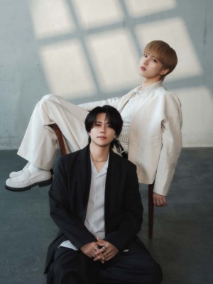 尾崎匠海＆藤牧京介 （C）LAPONE ENTERTAINMENT