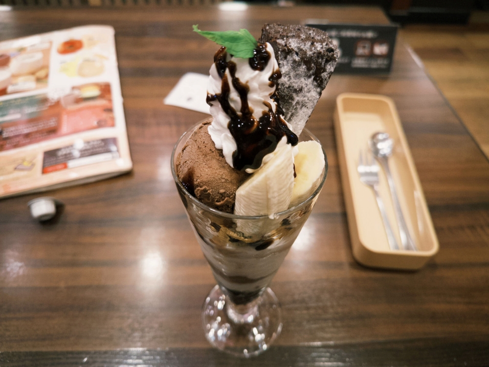 ExWHYZ・mikina