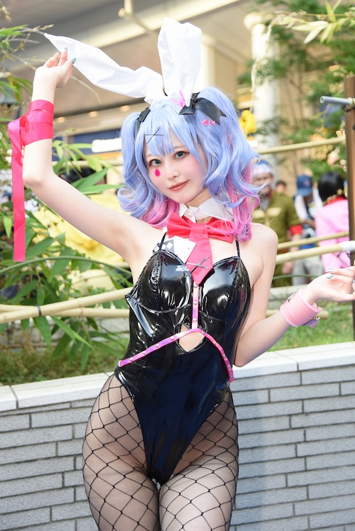 初音ミク（ラビットホールver.）／紫月メリーさん