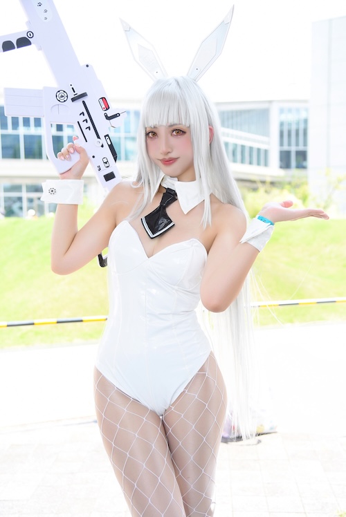 『勝利の女神：NIKKE』ブラン／七さん