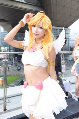 『パンティ＆ストッキングwithガーターベルト』アナーキー・パンティ／かえるちゃんさん