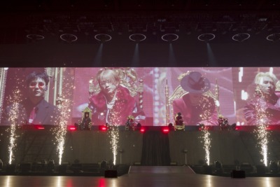 OWV／『OWV OCTPATH MASHUP LIVE 2025 TWO THRONE』2025年12月14日の公演より（撮影＝武田真和）