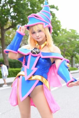 『遊☆戯☆王』ブラック・マジシャン・ガール／天音ありぃさん