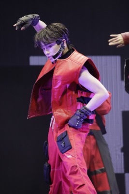 マサヒロ／『BULLET TRAIN ARENA TOUR 2025-2026 REAL?』より（撮影＝米山三郎、笹森健一）