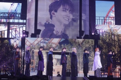 『BULLET TRAIN ARENA TOUR 2025-2026 REAL?』より（撮影＝米山三郎、笹森健一）