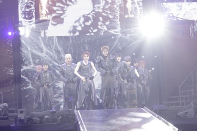 『BULLET TRAIN ARENA TOUR 2025-2026 REAL?』より（撮影＝米山三郎、笹森健一）