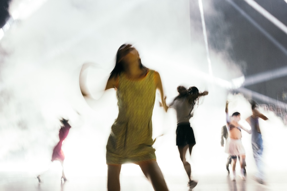 『饗宴/SYMPOSION』より／撮影＝Yulia Skogoreva