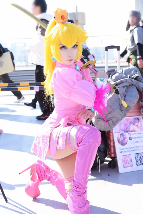 『スーパーマリオ』シリーズ：ピーチ姫（アレンジ衣装）／Alenaさん