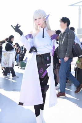 『勝利の女神：NIKKE』セシル／えこぴさん