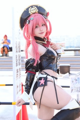 『勝利の女神：NIKKE』マスト／ひめいさん