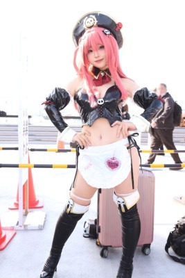 『勝利の女神：NIKKE』マスト／ひめいさん