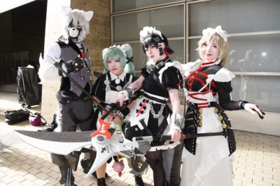 『ゼンレスゾーンゼロ』のキャラクターに扮したコスプレイヤーたち