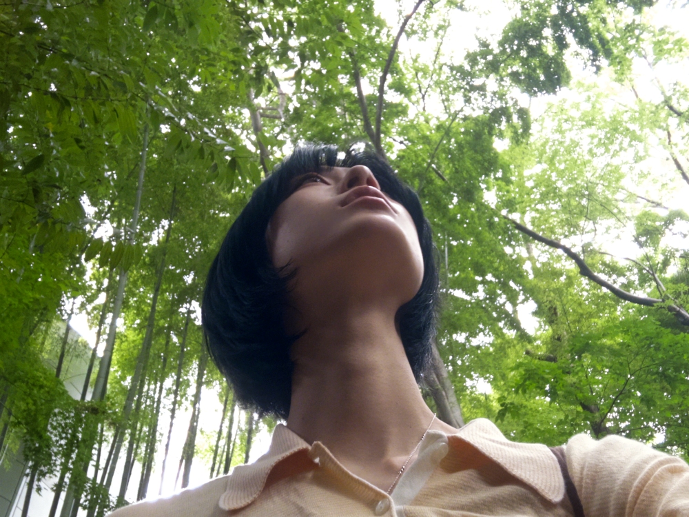 ExWHYZ・mikina