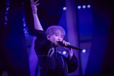 シューヤ／『BULLET TRAIN ARENA TOUR 2026「ESCORT」』より（撮影＝米山三郎、小坂茂雄）
