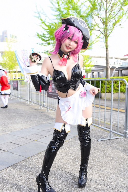『勝利の女神：NIKKE』マスト／まきほさん