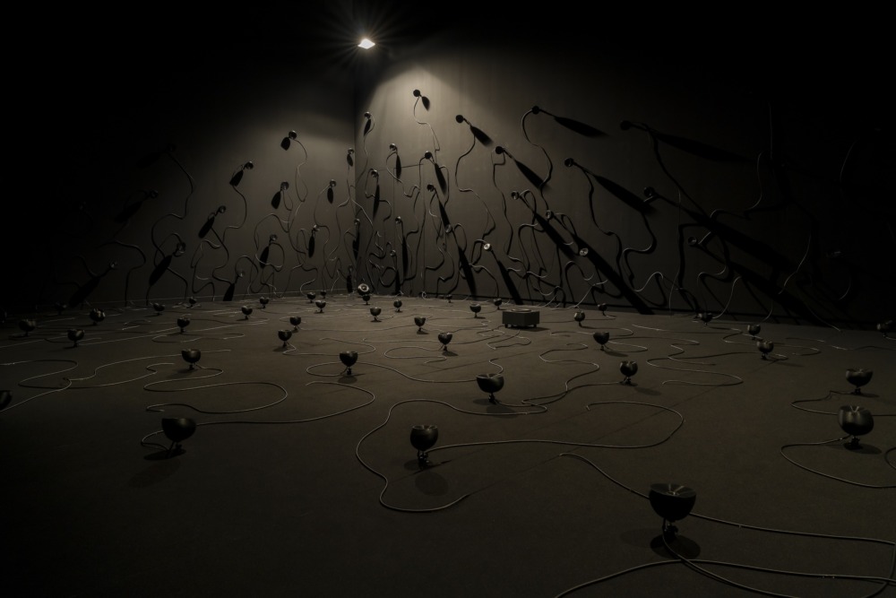 《Sprout “fizz”》2024 ,Photo by TOMITA Ryohei ,Courtesy of NTT InterCommunication Center [ICC]