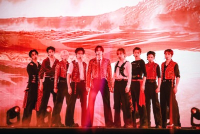 『2026 &TEAM CONCERT TOUR 'BLAZE THE WAY' ENCORE in BELLUNA DOME』より　（C）YX LABELS