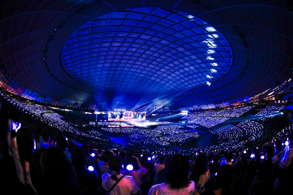 『2026 &TEAM CONCERT TOUR 'BLAZE THE WAY' ENCORE in BELLUNA DOME』より　（C）YX LABELS